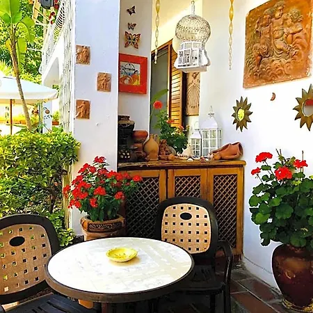 Anna Wunderbar Bed & Breakfast 4*